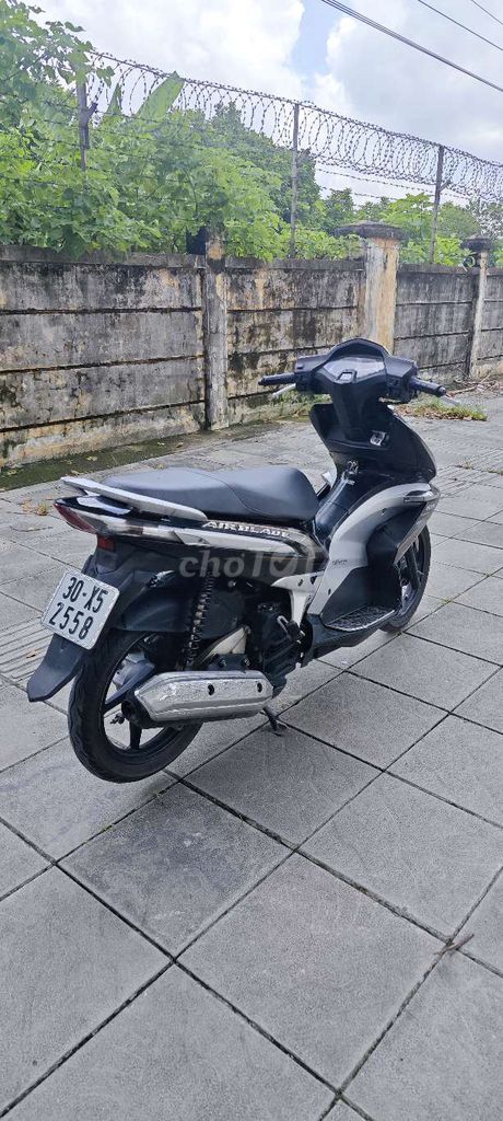 Honda Air Blade 2010 черный с серебристым