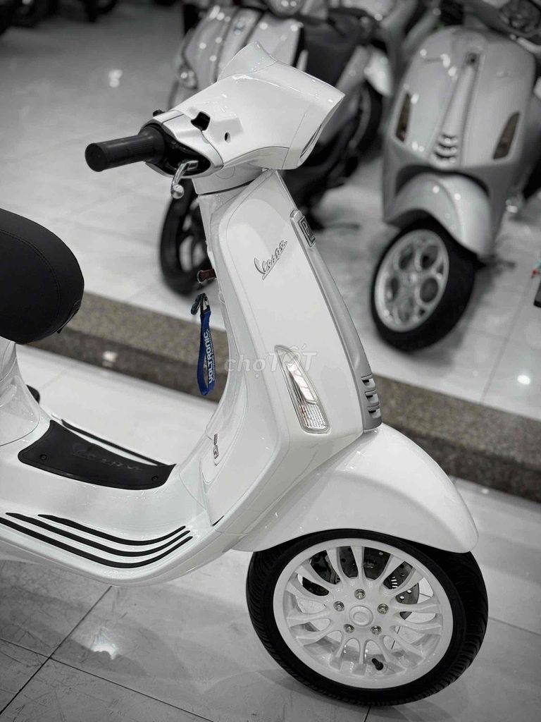 Piaggio Vespa 125 2018 Trắng. Mua bán Xe máy tại Thị xã Phú Mỹ Bà Rịa - Vũng Tàu được đăng bởi Cửa Hàng Xe Máy Phú Mỹ hình 13