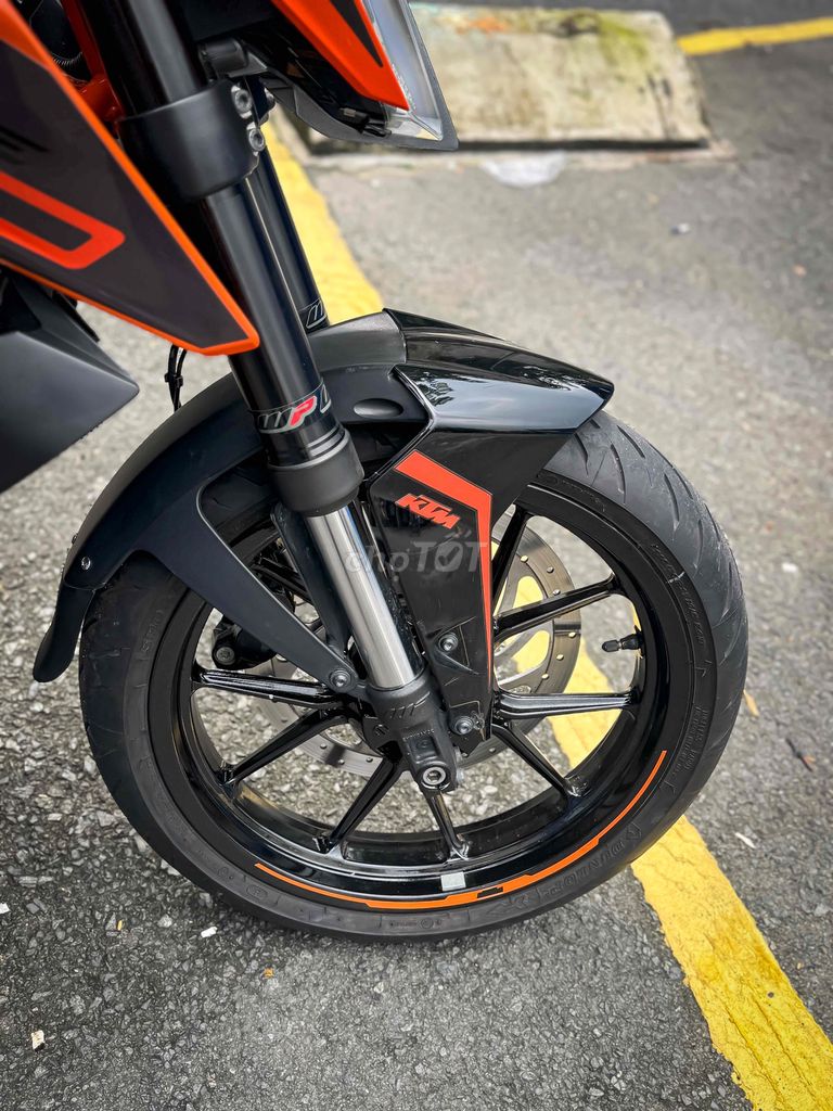 KTM Duke 390 ga điện 1 chủ. Mua bán Xe máy tại Quận 11 Tp Hồ Chí Minh được đăng bởi Thanh Tân hình 9