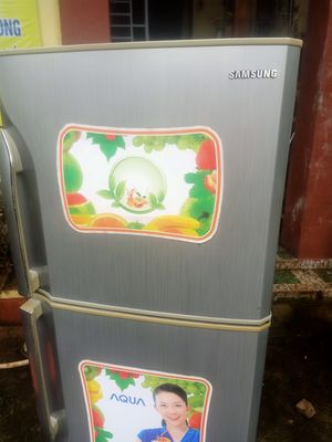 Bán tủ lạnh samsung 200 L