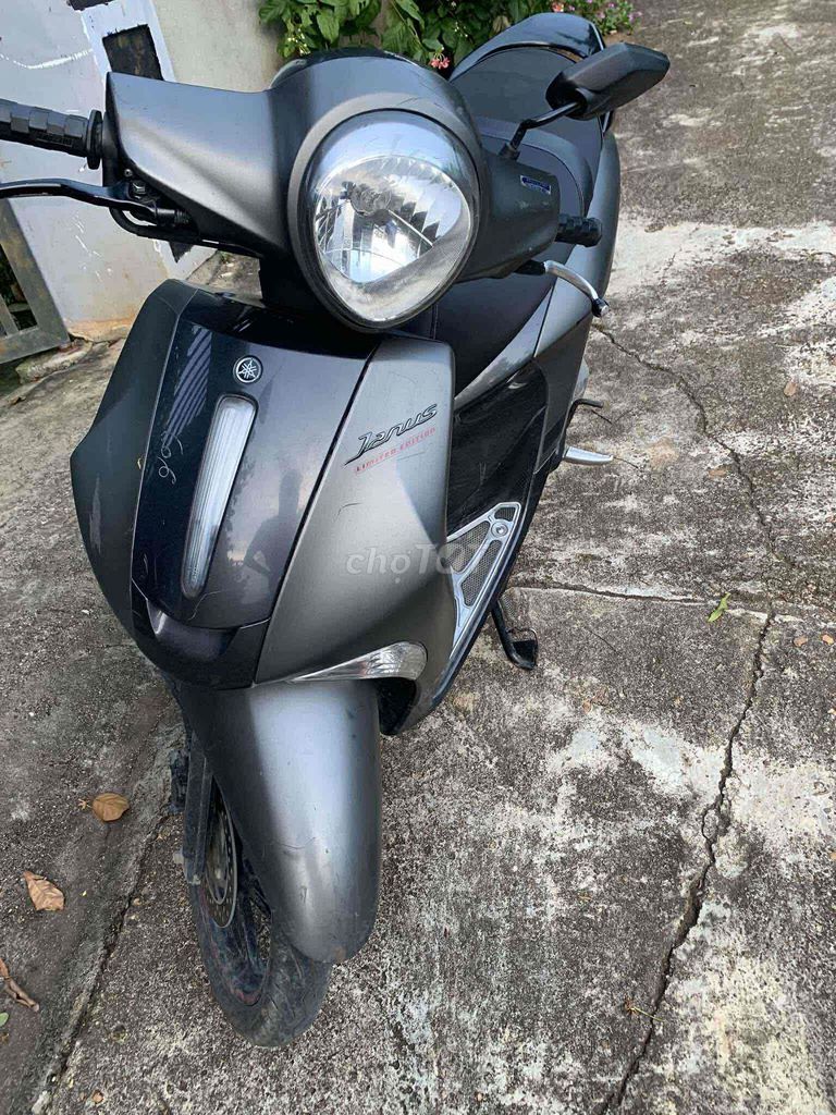 janus 2017 bản limit Smk xước nhiều bán rẻ. Mua bán Xe máy tại Quận Long Biên Hà Nội được đăng bởi Yến Nhi hình 3