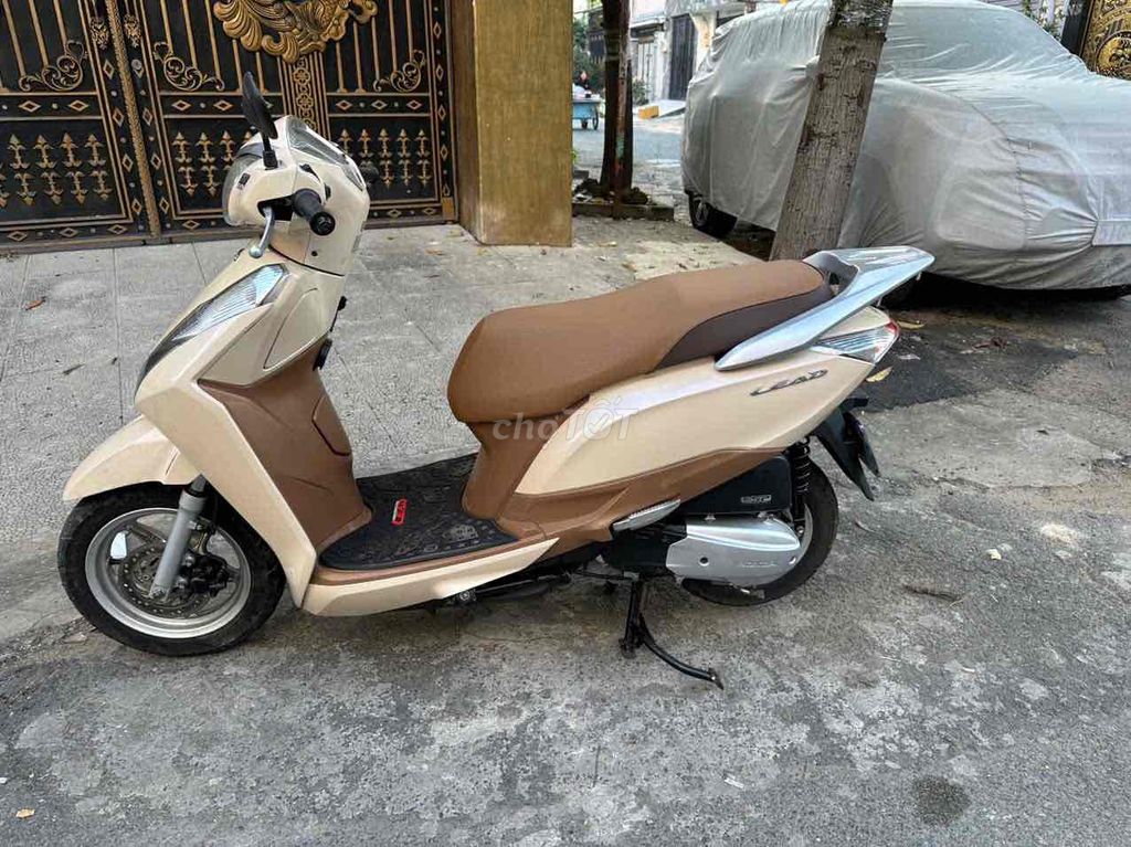 Honda Lead 125 Fi màu vàng kem đời 2017  bst 99. Mua bán Xe máy tại Quận 11 Tp Hồ Chí Minh được đăng bởi nguyenxuanthinh quận tân phú  hình 2