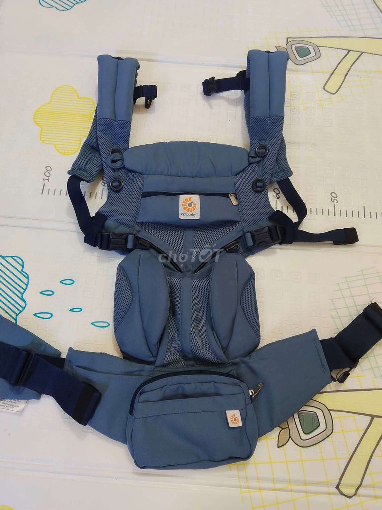 Địu em bé Ergobaby Xanh dương. Mua bán Mẹ và bé tại Huyện Tiên Phước Quảng Nam được đăng bởi Gia Hưng hình 1