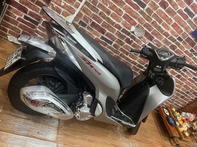 Honda SH Mode 2024 Bạc 8000 km