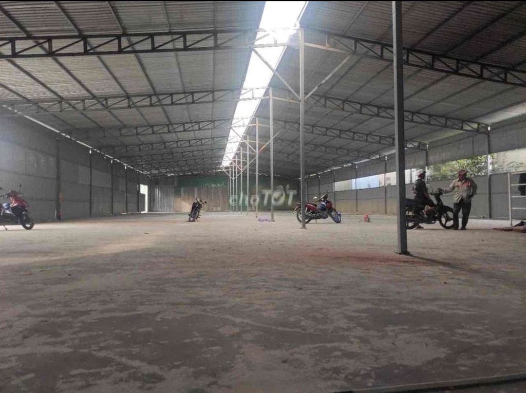 Xưởng từ 300m2-1100m2 Quốc lộ 13, HBP giá 70k/m2