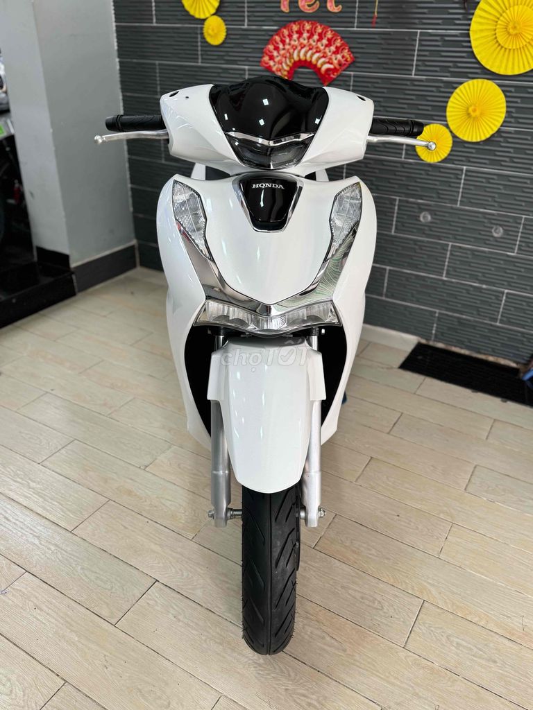 Honda SH150 abs 2022 Trắng Biển Sài Gòn Ngay Chủ