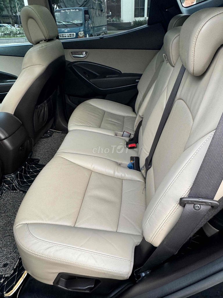 Hyundai SantaFe màu Đen. Mua bán Ô tô tại Huyện Đông Anh Hà Nội được đăng bởi vương văn chung  hình 14
