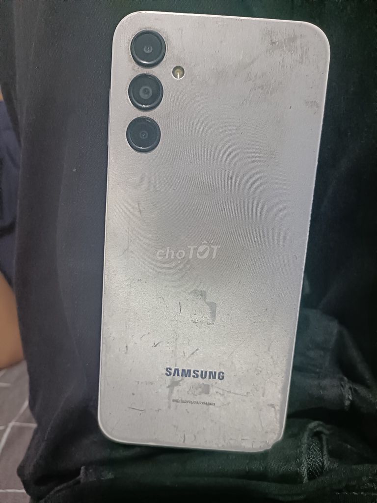 Samsung A14 5G cũ trình trạng vỏ trày xước