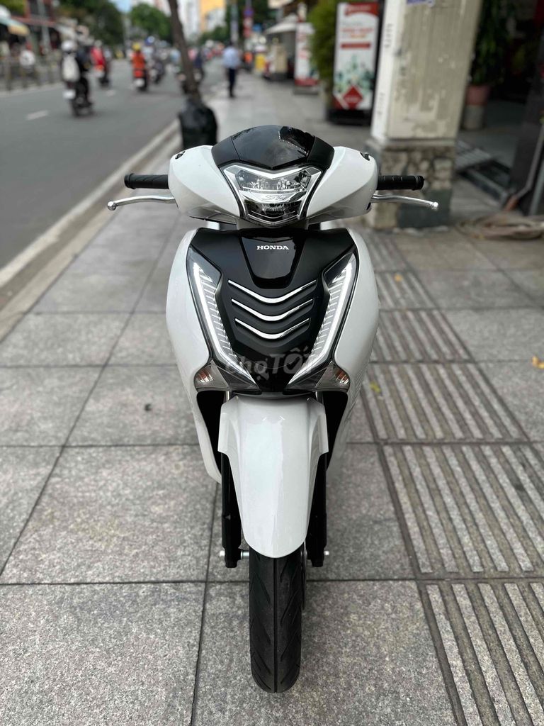 sh shvn 150i abs cuối 2018 trắng sporty bstp 9 chủ