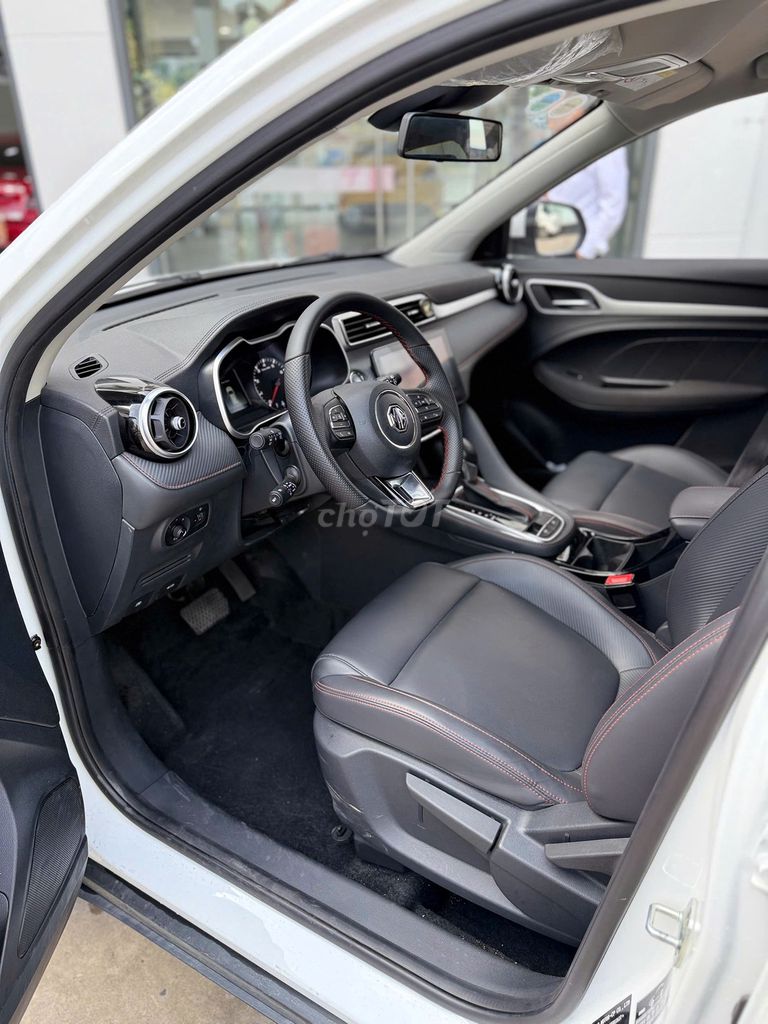 MG ZS STD - Sản xuất 2025 - Odo lướt 10.000km. Mua bán Ô tô tại Quận 6 Tp Hồ Chí Minh được đăng bởi Lê Minh MG Kinh Dương Vương hình 6