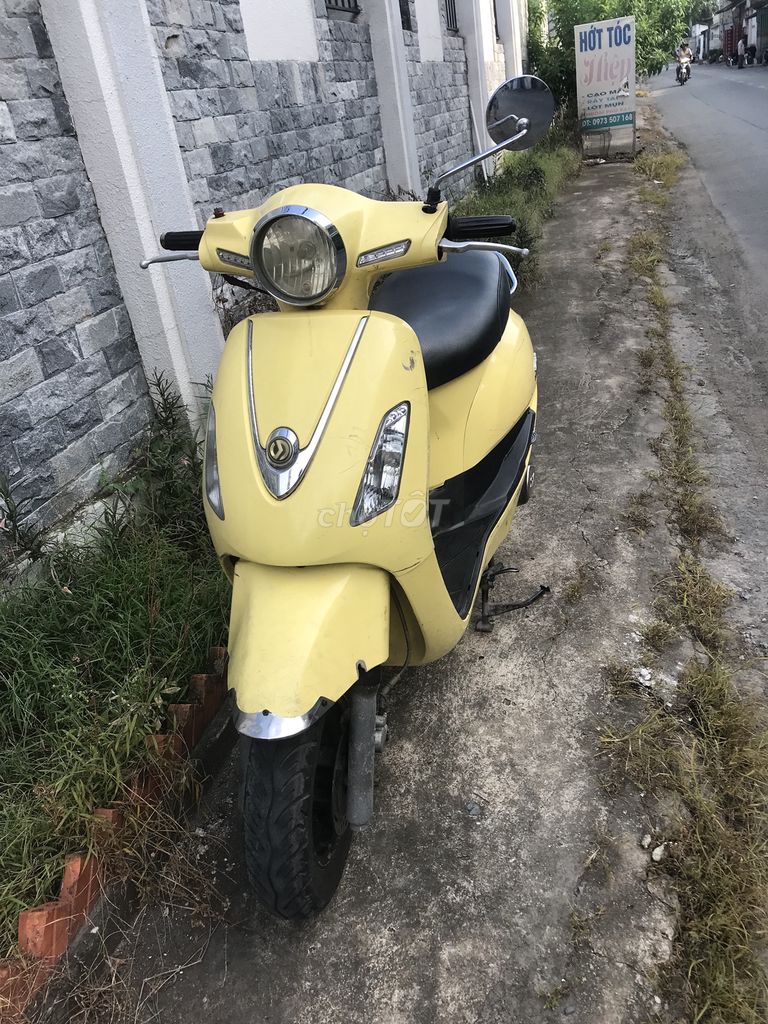 Atila Elizaberth màu vàng biển số tphcm. Mua bán Xe máy tại Huyện Bến Lức Long An được đăng bởi Nguyên  hình 1