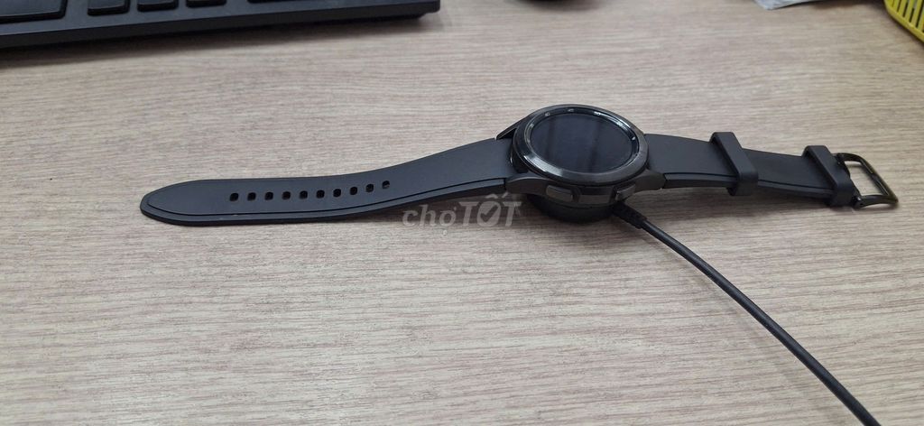 Samsung Watch 4 Classic 40mm Đen. Mua bán Thiết bị đeo thông minh tại Thành phố Thủ Dầu Một Bình Dương được đăng bởi anh Hoang hình 1