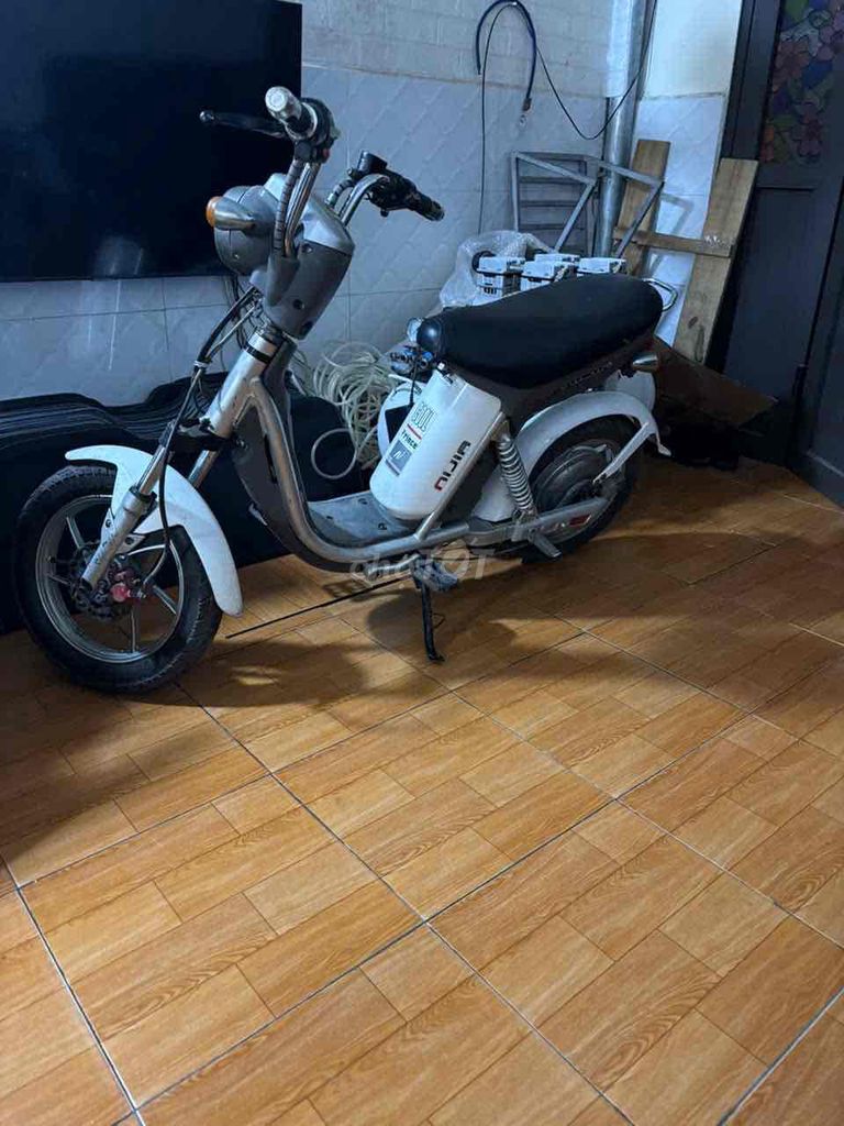 xe điện nijia mới thay bình. Mua bán Xe điện tại Quận Hoàng Mai Hà Nội được đăng bởi Ngô Phương hình 1