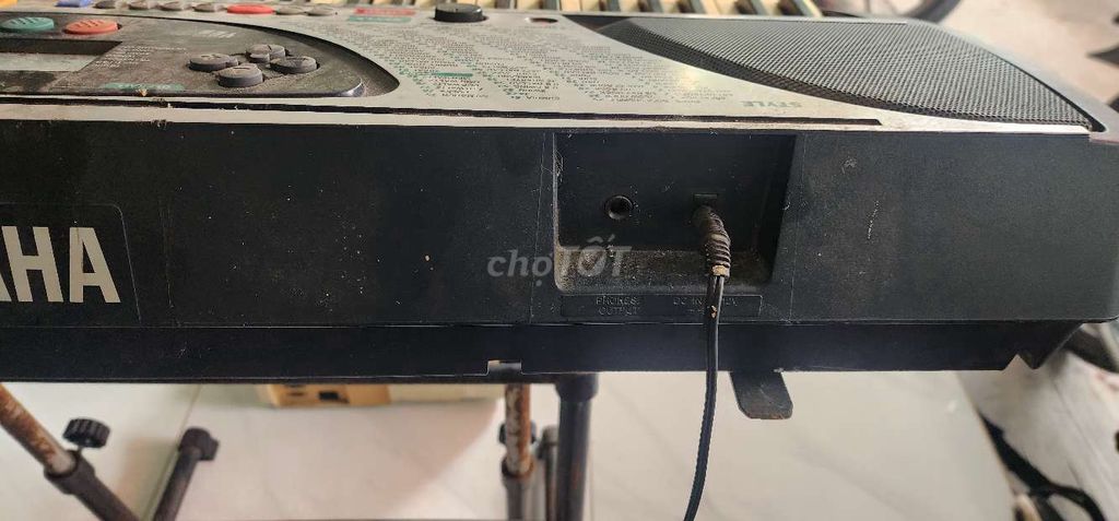 PIANO YAMAHA PSR-240 củ còn dùng tốt