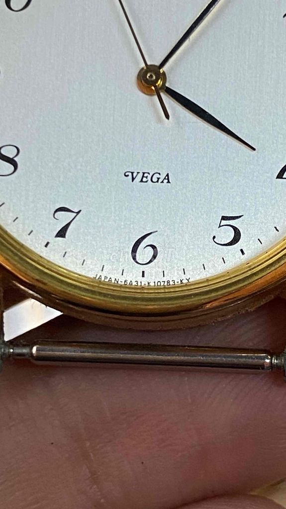 Đồng hồ nhật Citizen Vega, không dây, hết pin