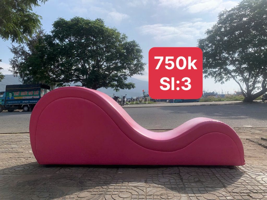 Ghế tình yêu màu Hồng thanh lý. Dịch vụ dọn dẹp nhà tại Quận Sơn Trà Đà Nẵng được đăng bởi THẾ GIỚI ĐỒ CŨ 349 Hồ Hán Thương Sơn Trà Đà nẵng hình 1