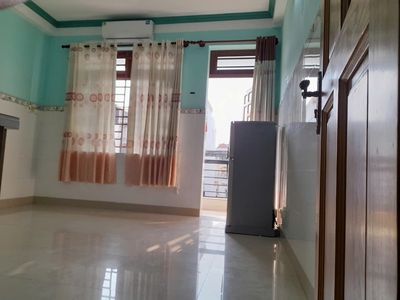 Cho Thuê Phòng Ban Công, Nước NL, Không Chung Chù, Giờ Tự Do. Cho thuê phòng trọ tại Quận 12 Tp Hồ Chí Minh được đăng bởi Trần Văn Hân