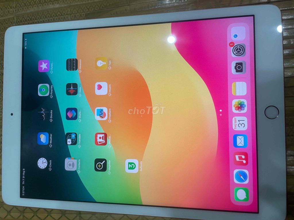 ipad 7 rất đẹp pin lâu