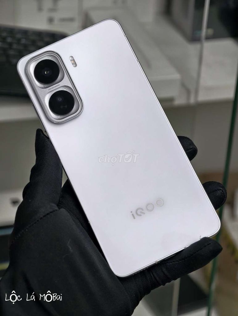 Vivo iQOO Neo 11 12GB/256GB Trắng. Mua bán Điện thoại tại Thành phố Đà Lạt Lâm Đồng được đăng bởi Lộc Lá Mô Bai hình 1