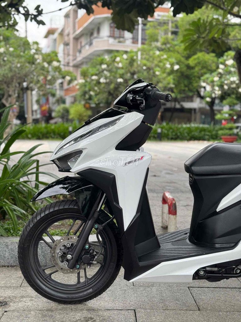 Honda Vario 150 2022 Белый черный Индонезия ПТС