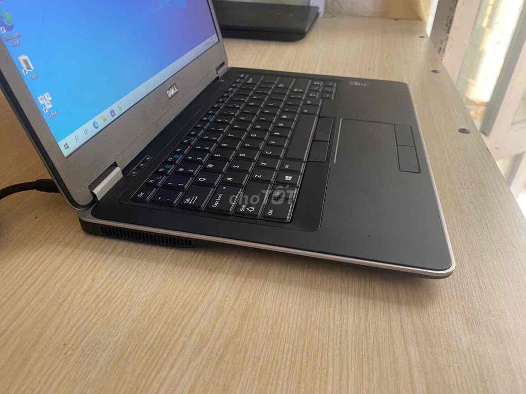 Dell Latitude E7440 i7 8GB Xám Like New. Mua bán Laptop tại Quận Ninh Kiều Cần Thơ được đăng bởi LAPTOP NHẬP KHẨU NHẬT MỸ  hình 1