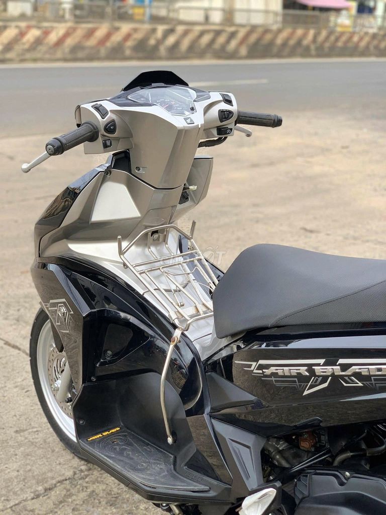 🏷️Honda Airblade 2017🏷️ Biển 60. Mua bán Xe máy tại Huyện Trảng Bom Đồng Nai được đăng bởi Phạm Minh An hình 12