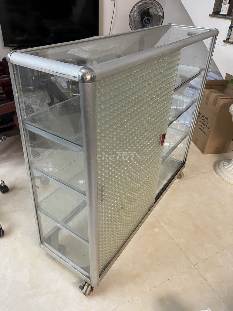 Tủ trưng bày Kính Nhôm 1m x 1m2. Mua bán Tủ, kệ gia đình tại Thành phố Vũng Tàu Bà Rịa - Vũng Tàu được đăng bởi Minh Đăng hình 1