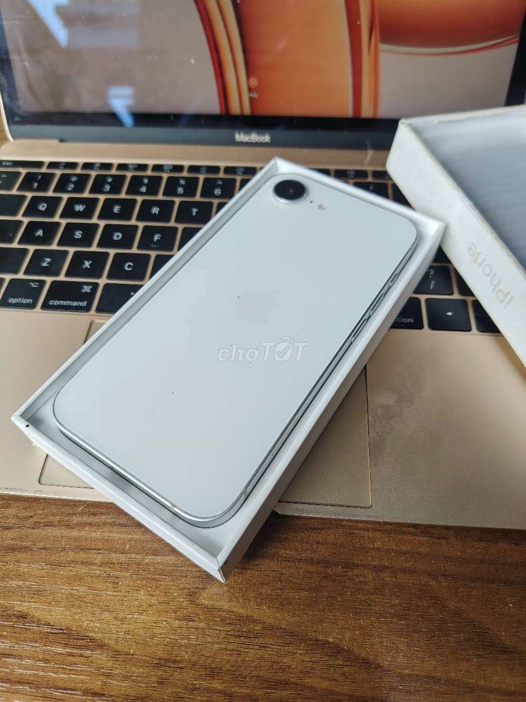 iPhone 16e Trắng Nguyên zin. Mua bán Điện thoại tại Quận Bắc Từ Liêm Hà Nội được đăng bởi Yaris hình 1