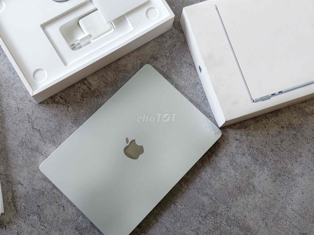 Apple MacBook Air M4 13 inch 16GB/256GB. Mua bán Laptop tại Thành phố Thủ Đức Tp Hồ Chí Minh được đăng bởi Chung Store hình 1