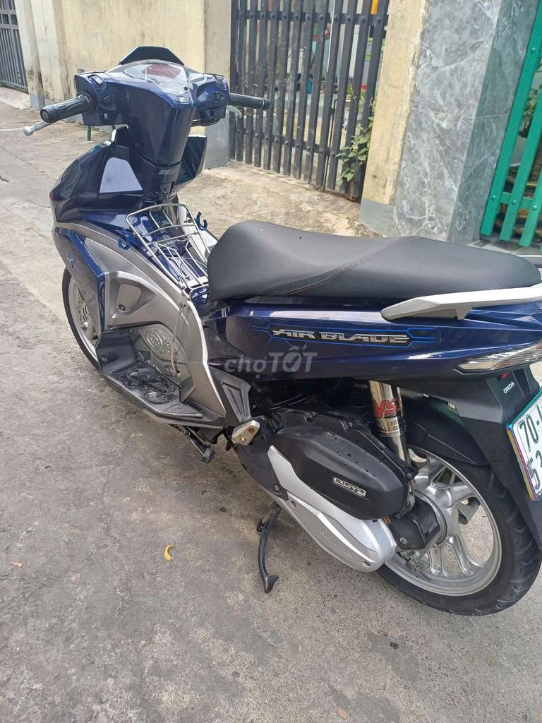 Honda Air Blade 2017 Xanh dương đẹp keng Mua bán. Mua bán Xe máy tại Thành phố Biên Hòa Đồng Nai được đăng bởi Trung phạm phát hình 1