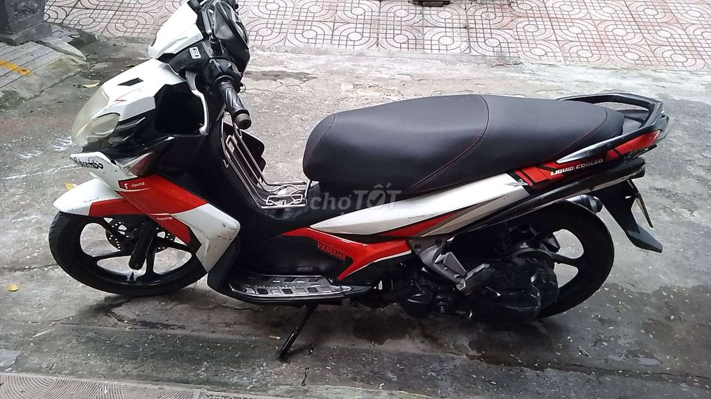 Yamaha Nouvo красный, белый, черный