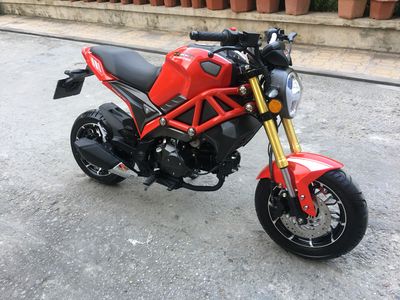 Ducati Monster 125 màu đỏ chính chủ mới 2019