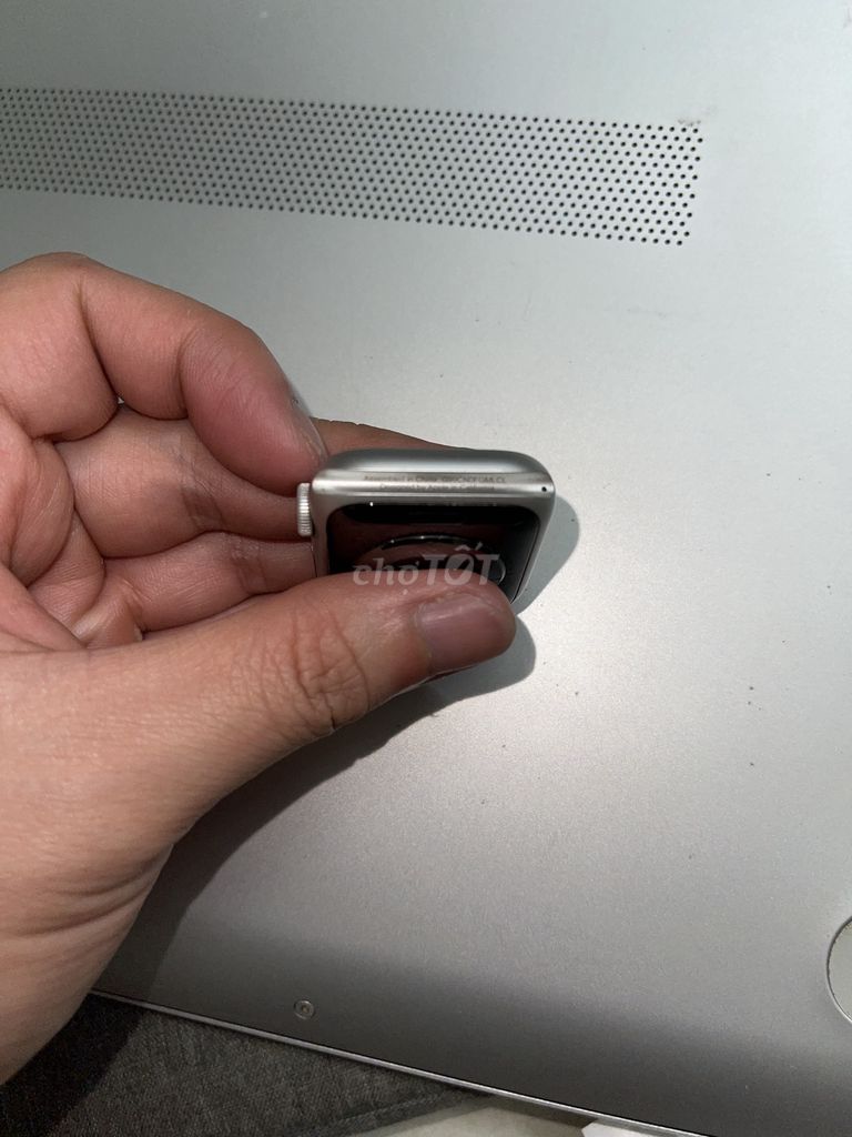 Bán xác Apple Watch s5 40mm