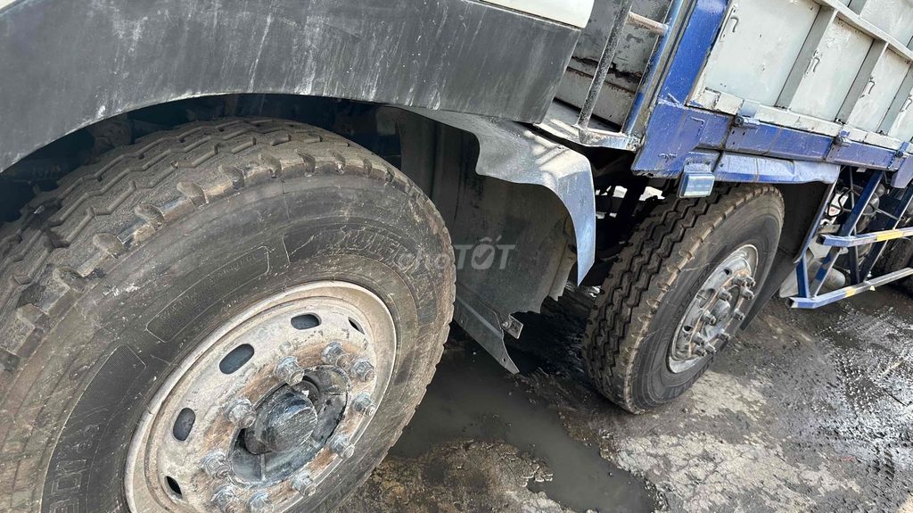 Dongfeng 4 chân sx 2015 ( cao 2.6m ). Mua bán Xe tải, xe ben tại Thành phố Thuận An Bình Dương được đăng bởi ĐÔNG DONGFENG AUTO hình 3