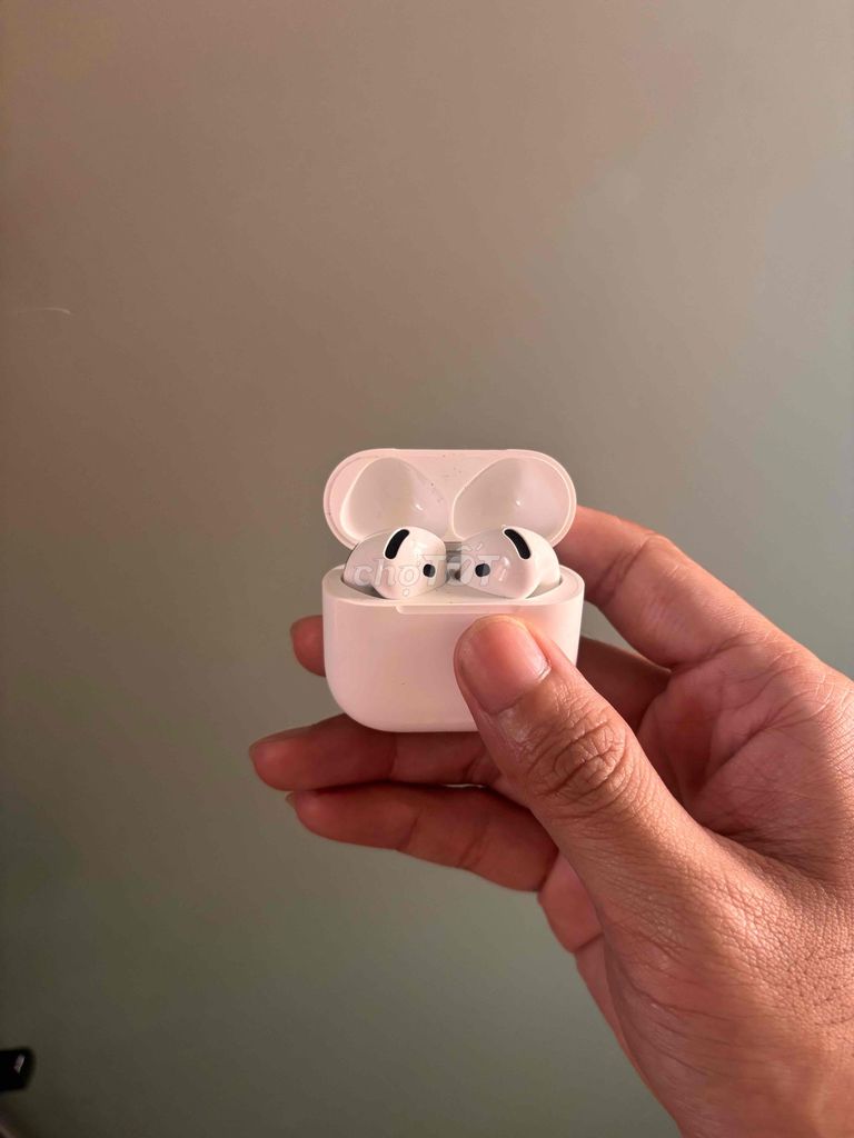 Apple AirPods 4 Trắng Đã sử dụng. Mua bán Tivi, Âm thanh tại Quận 7 Tp Hồ Chí Minh được đăng bởi Le Nhon hình 1