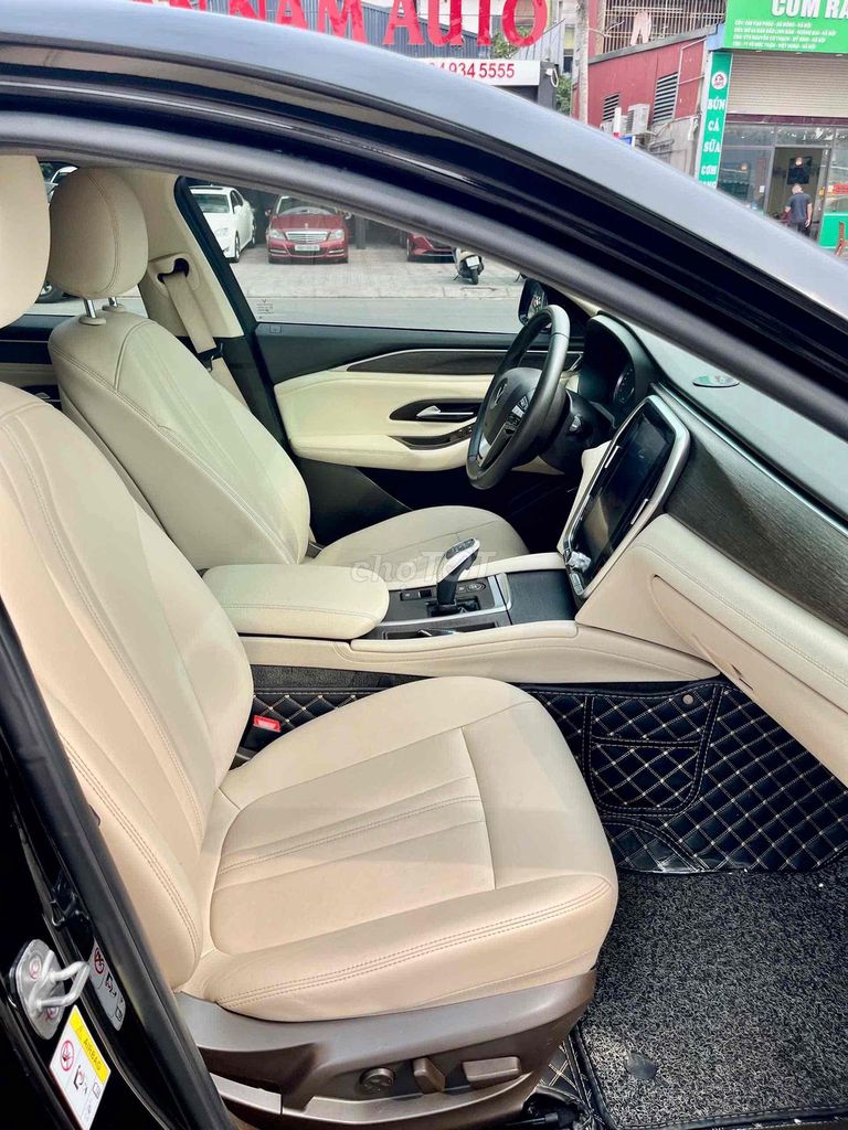 VinFast Lux A2.0 Premium 2021 Đen 36000 km. Mua bán Ô tô tại Quận Thanh Xuân Hà Nội được đăng bởi Cường Auto 266 hình 10