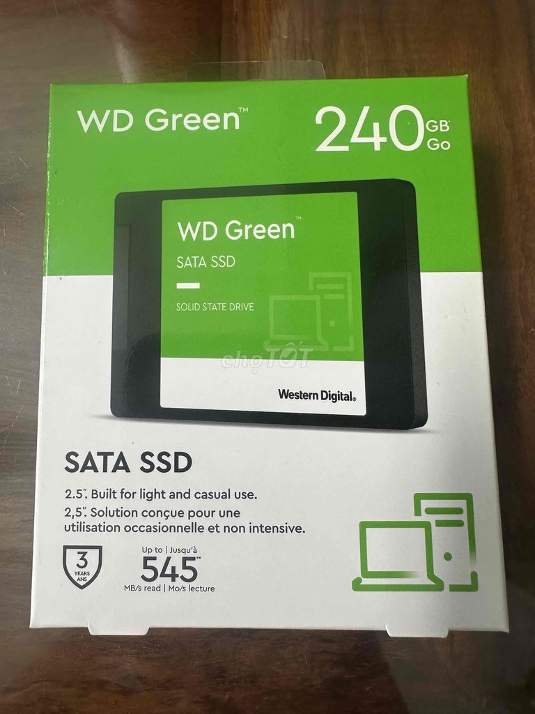 ổ cứng ssd gắn trong WD 2.5 sata 240GB nguyên seal