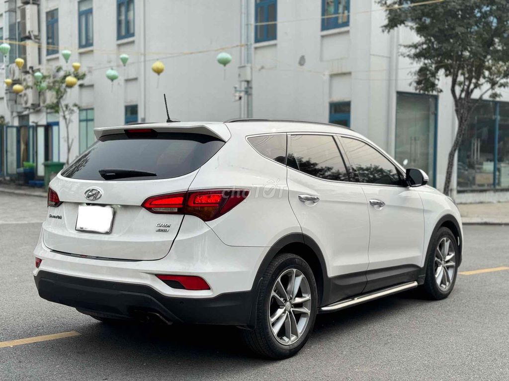Hyundai Santa Fe 2018 2.2L 4WD - 133333 km. Mua bán Ô tô tại Quận Hà Đông Hà Nội được đăng bởi Đoàn Minh Tiến hình 5
