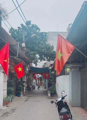 Bán nhà 2 tầng lô góc, kinh doanh, 75m2, Yên Viên, 7 tỷ