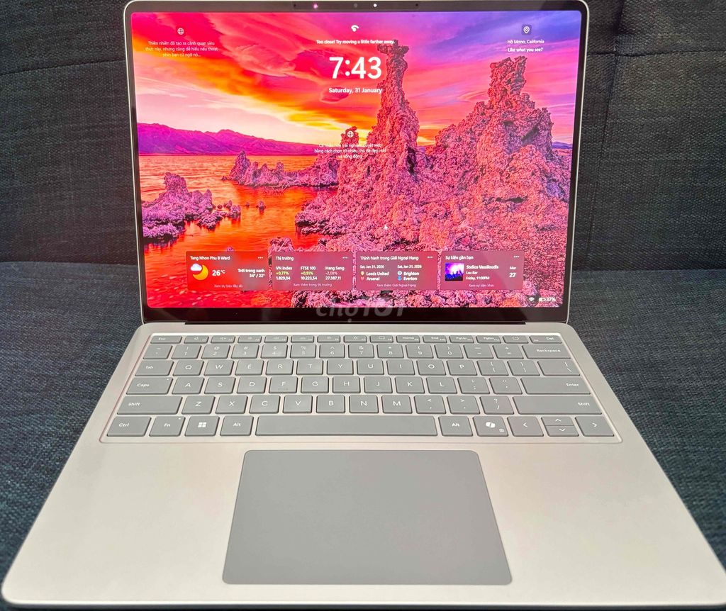 Surface Laptop 7 bạc 13.8” chính hãng (like new). Mua bán Laptop tại Quận 3 Tp Hồ Chí Minh được đăng bởi Phuong Tran hình 1