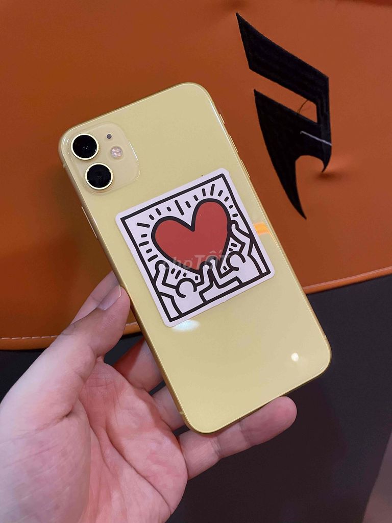 iPhone 11 128GB Vàng Thái Lan. Mua bán Điện thoại tại Thành phố Đà Lạt Lâm Đồng được đăng bởi Minh Minh hình 1