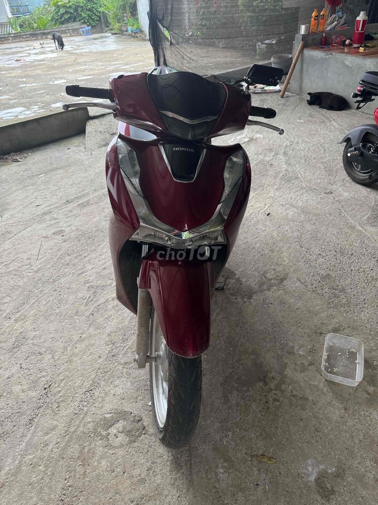 Honda SH 125i CBS 2025 Красный 13000км