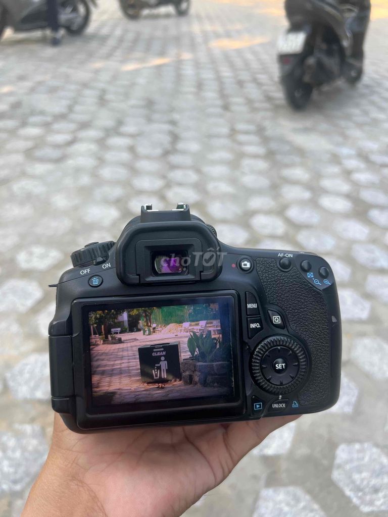 Máy ảnh Canon 60D Đã sử dụng. Mua bán Máy ảnh, Máy quay tại Thành phố Phan Rang-Tháp Chàm Ninh Thuận được đăng bởi Minh Huy hình 1