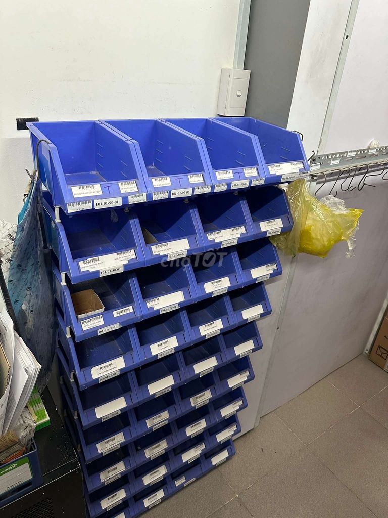 Kệ lưu trữ Nhựa Sắt. Mua bán Tủ, kệ gia đình tại Thành phố Tây Ninh Tây Ninh được đăng bởi Nhân  hình 1