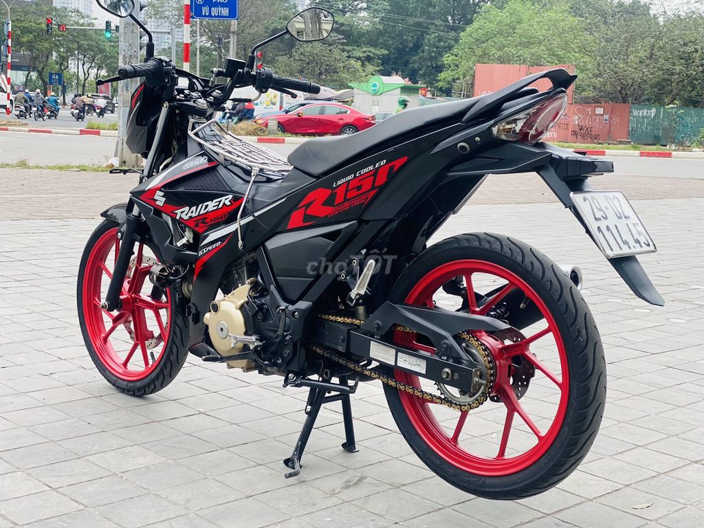 SUZUKI RAIDER 150FI ĐỎ NHẬP NGUYÊN BẢN. Mua bán Xe máy tại Quận Cầu Giấy Hà Nội được đăng bởi A Nam hình 3