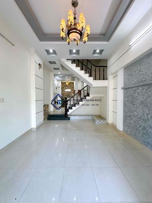 Townhouse 55 m² · 4 bed · Đường Lê Thị Riêng