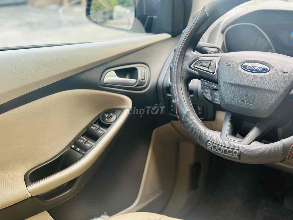 Ford Focus 2018 Titanium 1.5L - 46000 km. Mua bán Ô tô tại Quận Tân Phú Tp Hồ Chí Minh được đăng bởi Dũng sale ô tô hình 16