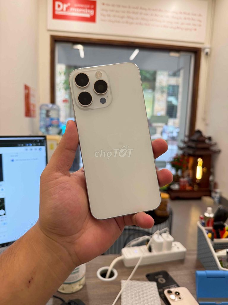 Apple iPhone 15 Pro Max 256GB Trắng 99%. Mua bán Điện thoại tại Quận Đống Đa Hà Nội được đăng bởi Bùi Hiếu  H iStore hình 1