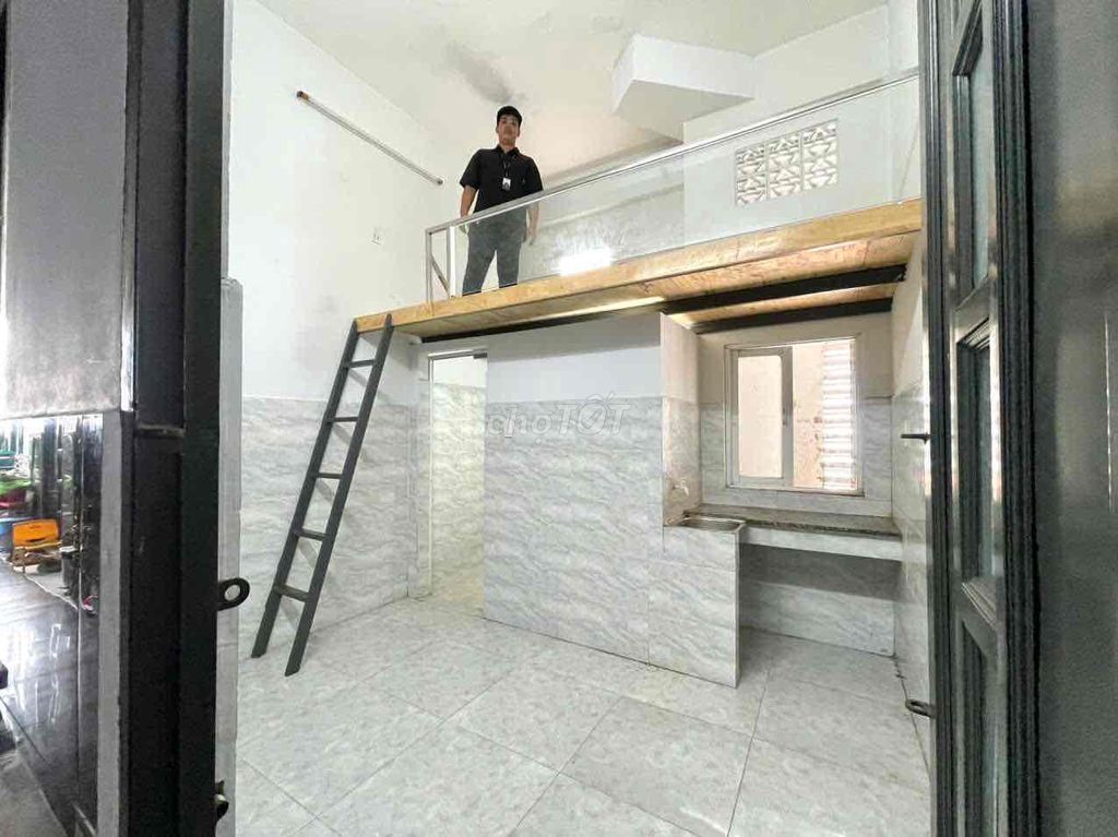 PHÒNG TRỌ CÓ GÁC CÓ THANG MÁY HẦM XE NGAY PHẠM VĂN HAI GIÁ SINH VIÊN