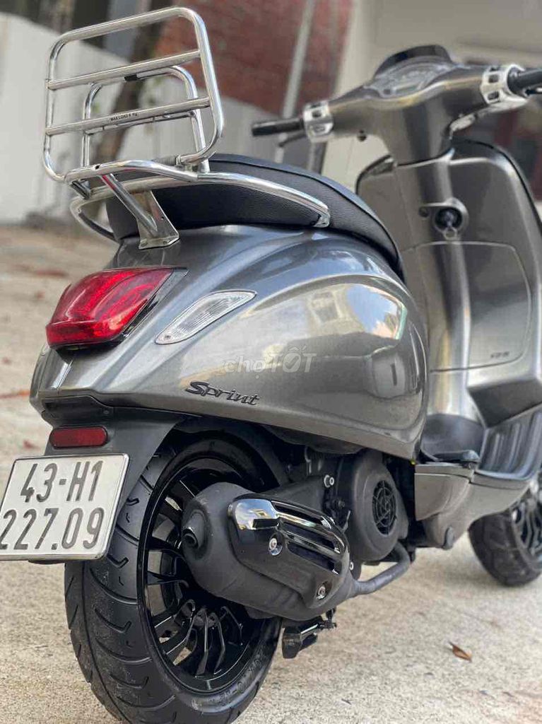 Vespa sprint phanh abs máy iget màu titan 38tr. Mua bán Xe máy tại Quận Thanh Khê Đà Nẵng được đăng bởi Long hình 5